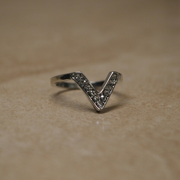 Brand New Silver Chevron CZ Pave Stacking Ring - Picture 3 of 5