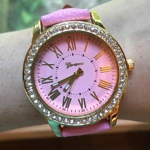 Women's Pink Sparkle Luxury Trend Fashion Watch