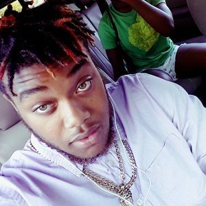 Meet your Posher, Dhywae