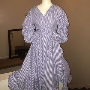 Forever 21 small  wrap dress💙