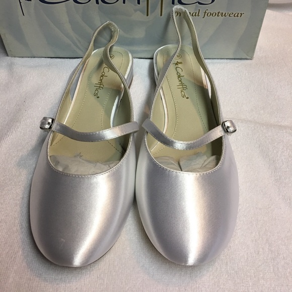 Coloriffics Dyeable White Satin Shoes - Picture 2 of 7