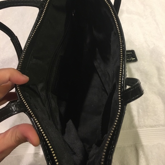 Black, Coach purse. VGUC! - Picture 5 of 7