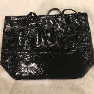 Black, Coach purse. VGUC!
