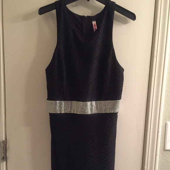 Little Black Dress - Picture 1 of 3