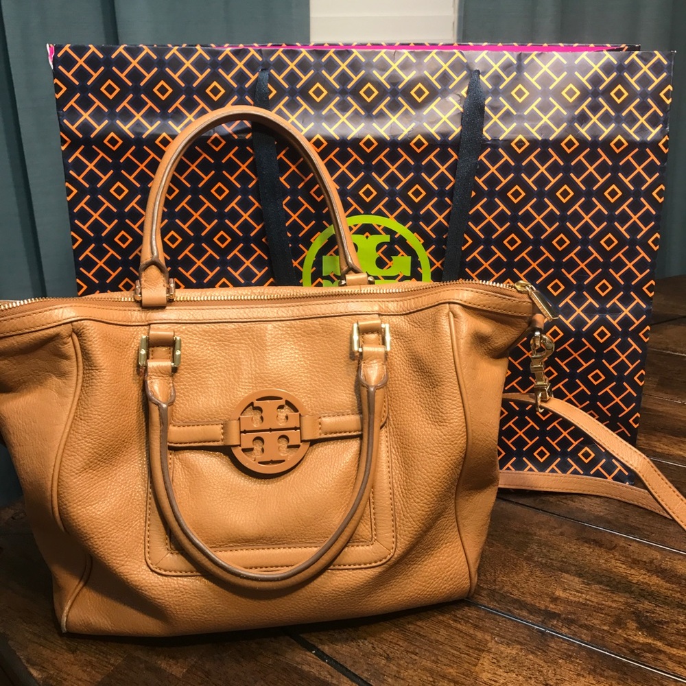 *Authentic Tory Burch Amanda Tote*