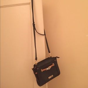 Kenneth Cole Reaction Cross Body