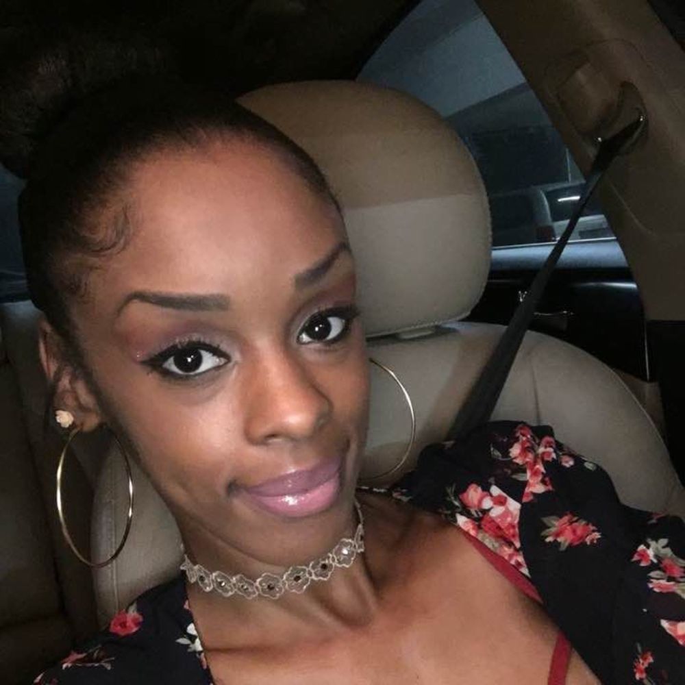 Meet your Posher, Renee