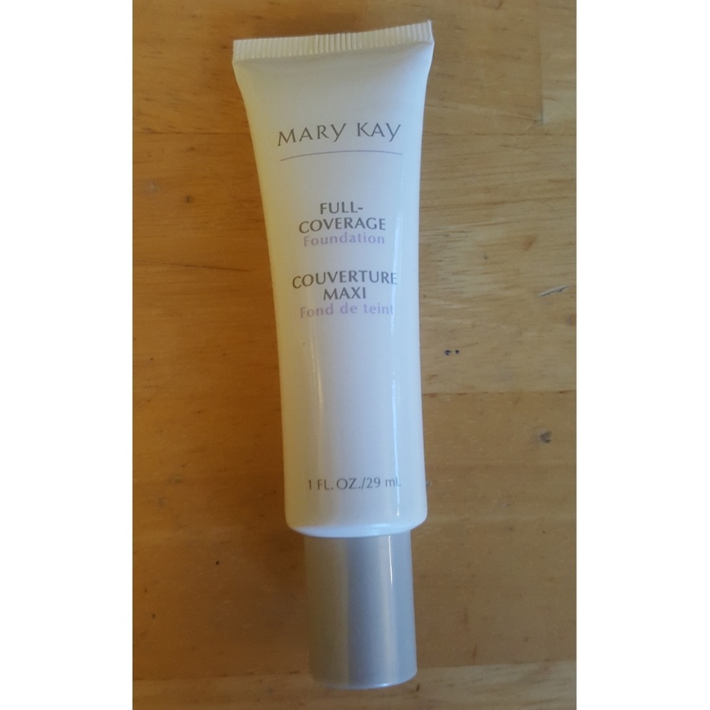 Mary Kay Full Coverage Foundation, Beige 404