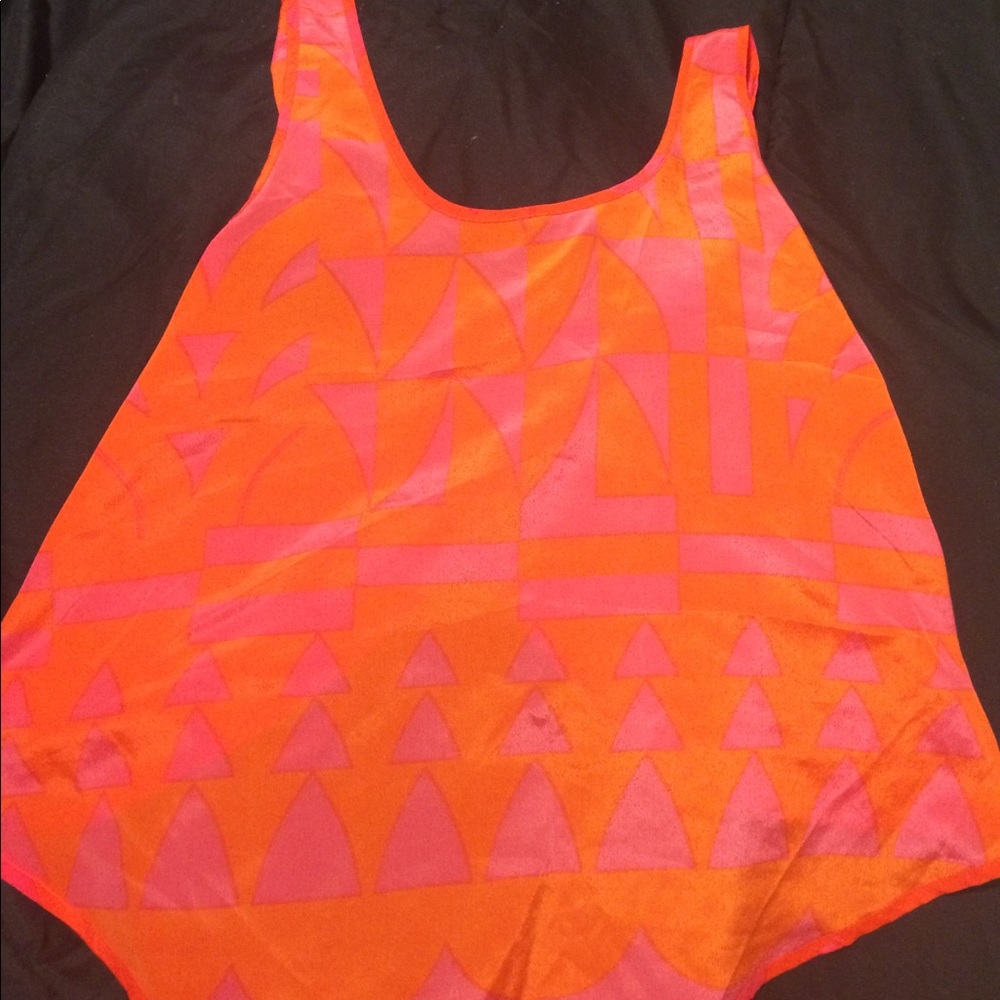Polyester back crossed tank top