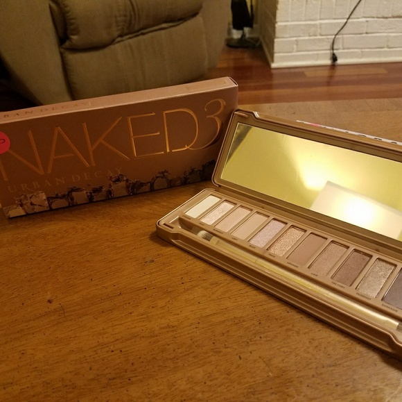 Urban Decay Naked 3 Pallette (no box) - Picture 1 of 1
