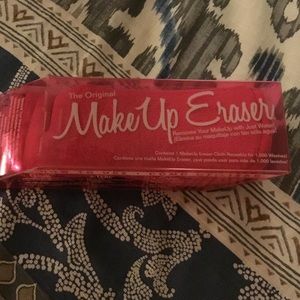 NEW! Mue Makeup Eraser!
