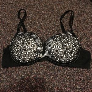 Victoria secret bra 32b push-up!