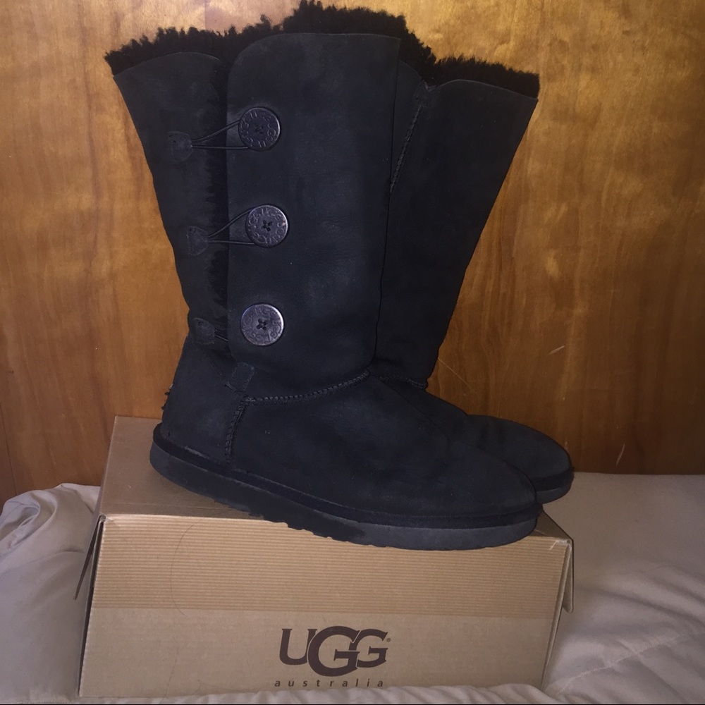 Black button-up UGGs