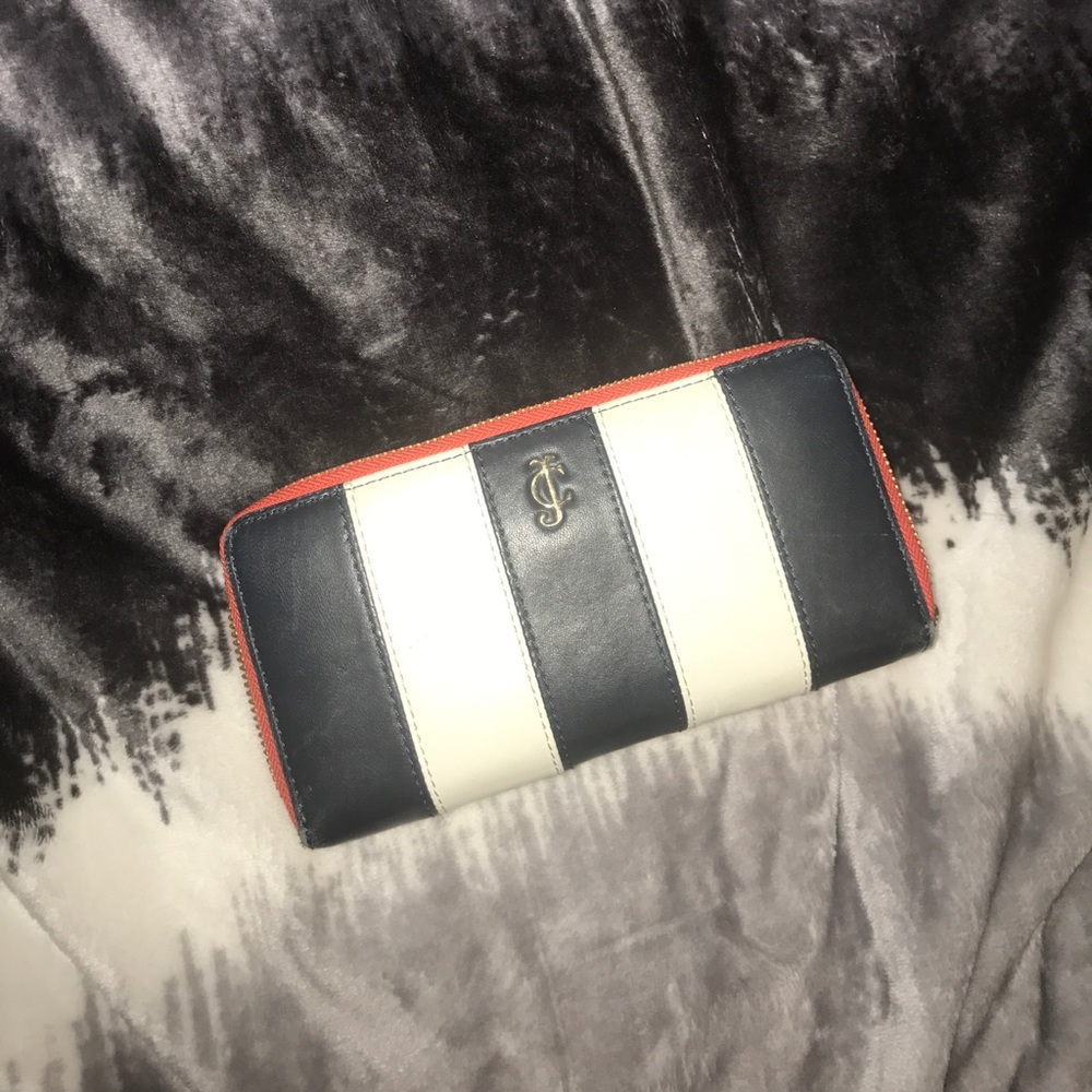 Juicy couture wallet