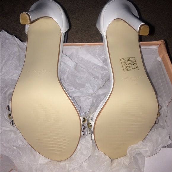 “Step in the Right Direction” sandals - Picture 6 of 7