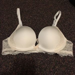 Victoria secret dream angel push-up bra 32b! White