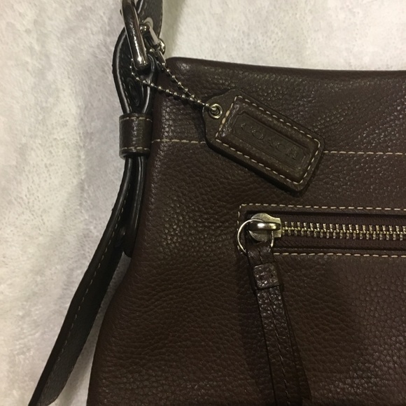 Brown, leather COACH purse. - Picture 3 of 8