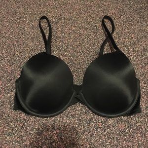 Pink by Victoria secret bra 32c! New without tags