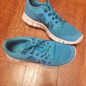 Nike Free 5.0 GS Vivid Blue Running Size 7Y/8.5W