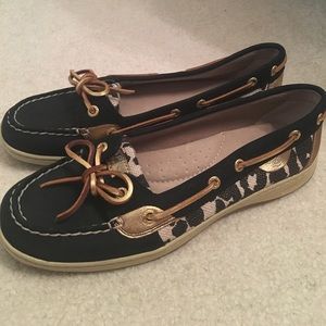 Navy sperrys with cheetah print