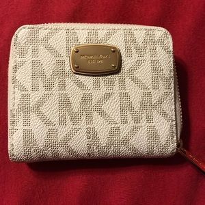 MK wallet