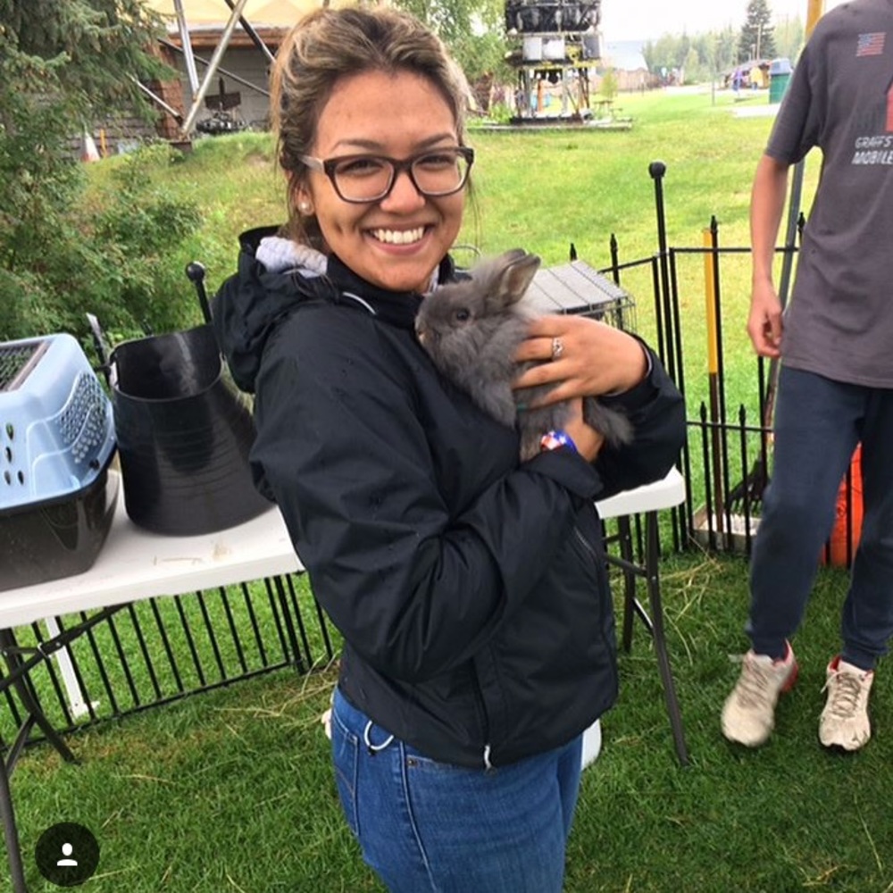 Meet your Posher, T'yaira