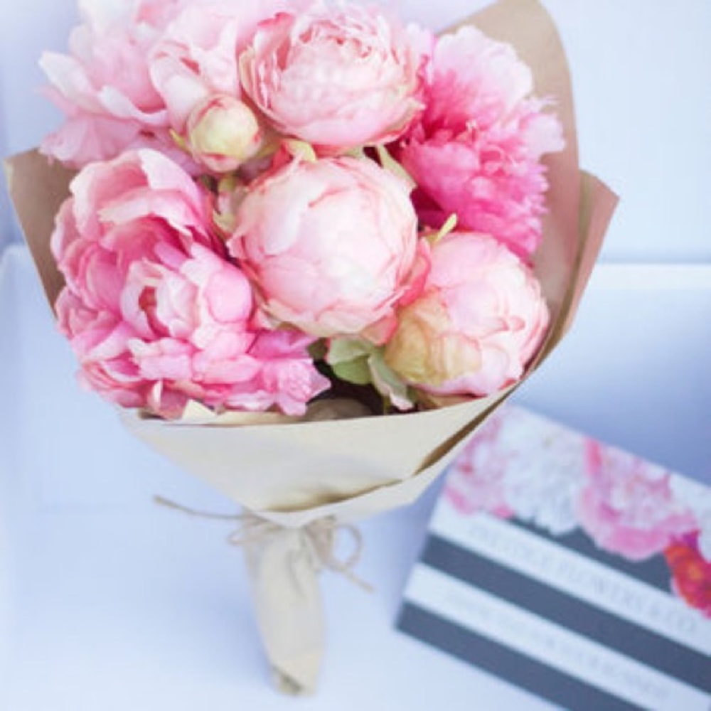 Meet your Posher, Mila