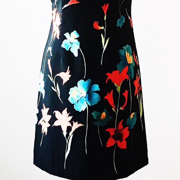 Rabbit designs shift dress - Picture 3 of 3