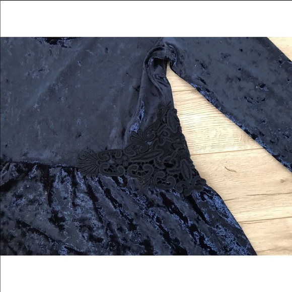 Velvet Dress - Picture 1 of 4