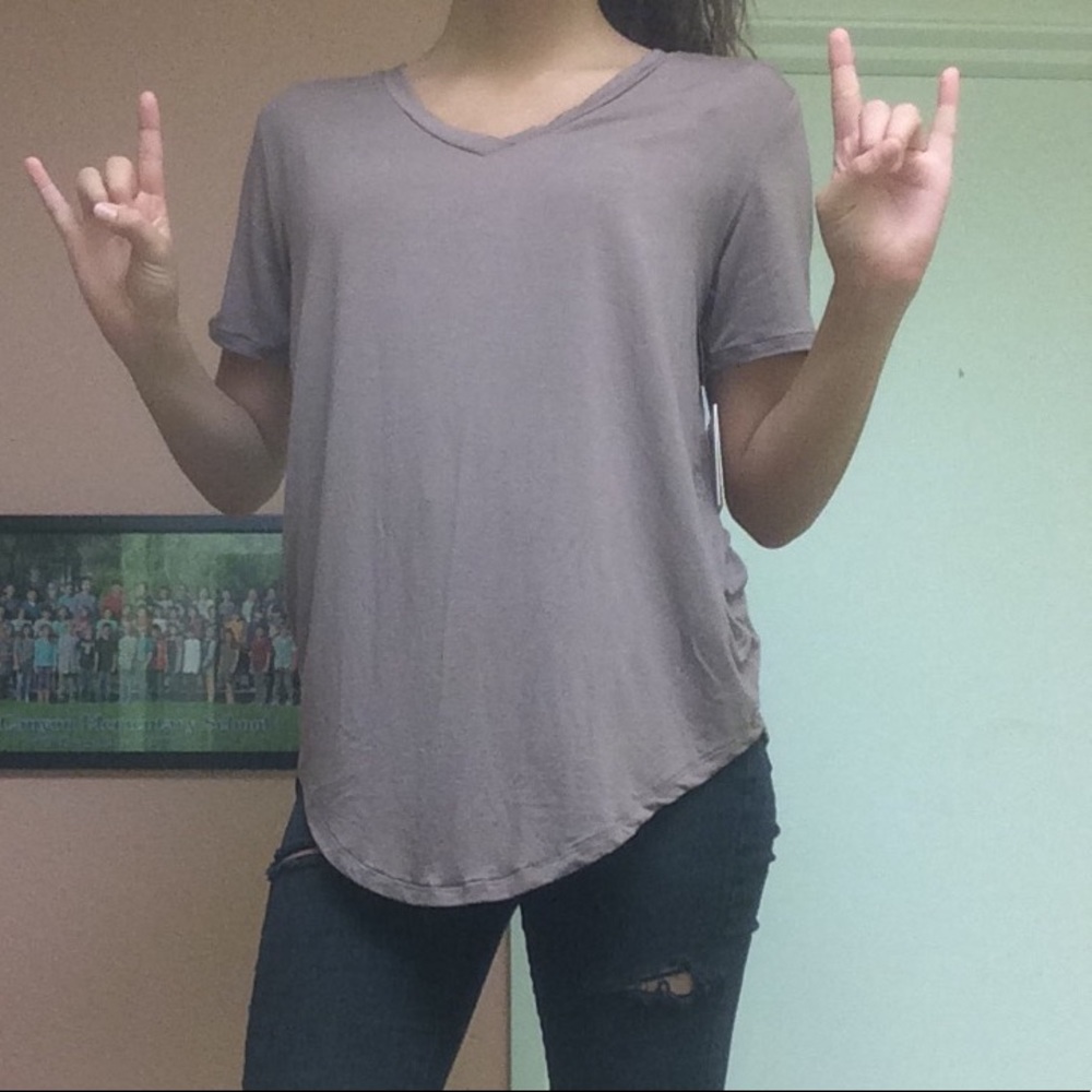 Baige V-neck