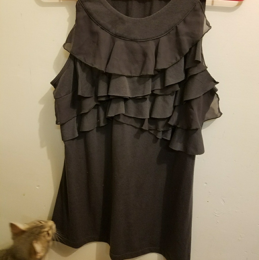 Milano sleeveless ruffle shirt