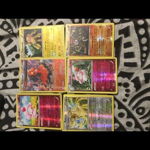 SIX HOLOGRAPHIC MINT POKÉMON CARDS