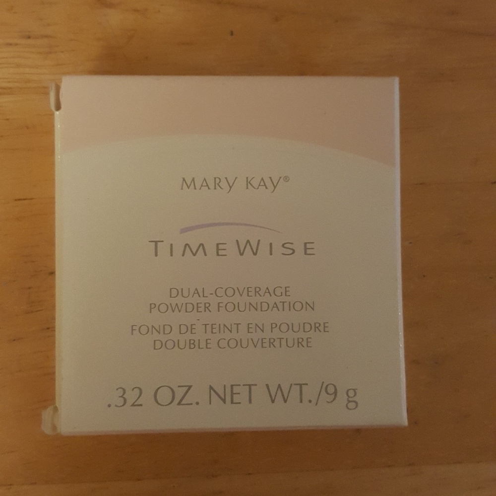Mary Kay TimeWise Dual-Coverage Powder Foundation