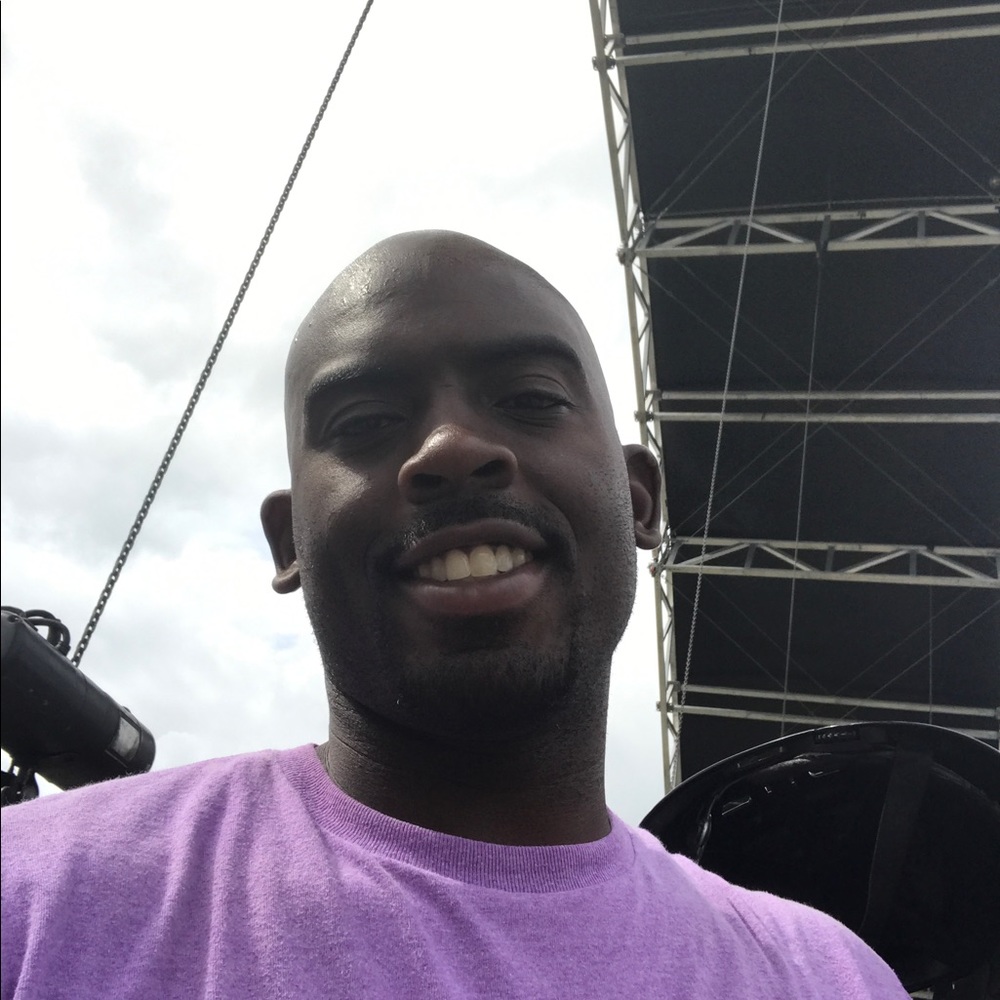 Meet your Posher, Deon