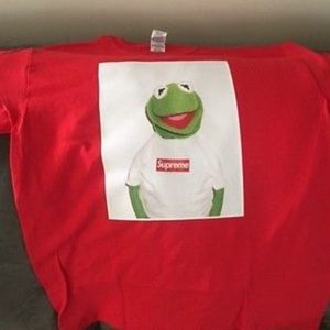 Supreme Kermit shirt never worn $40 PayPal only!