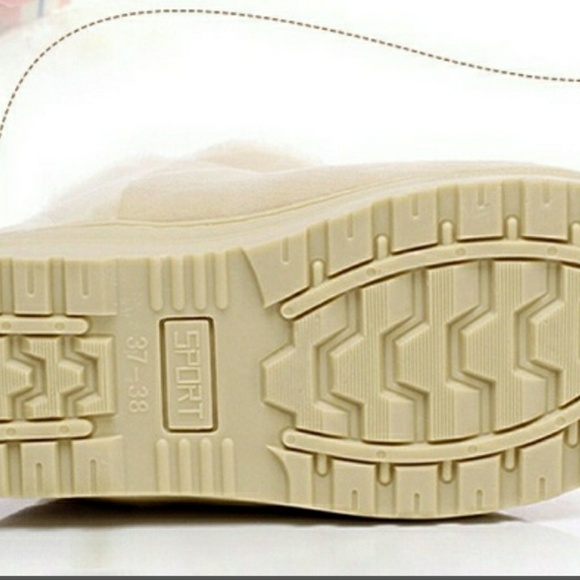 Snow boots - Picture 2 of 2