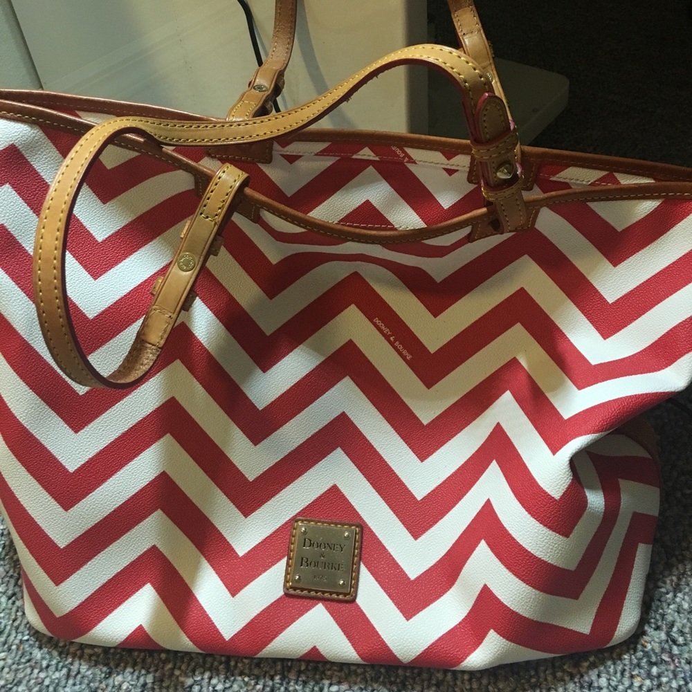 Dooney & Bourke large designer tote bag