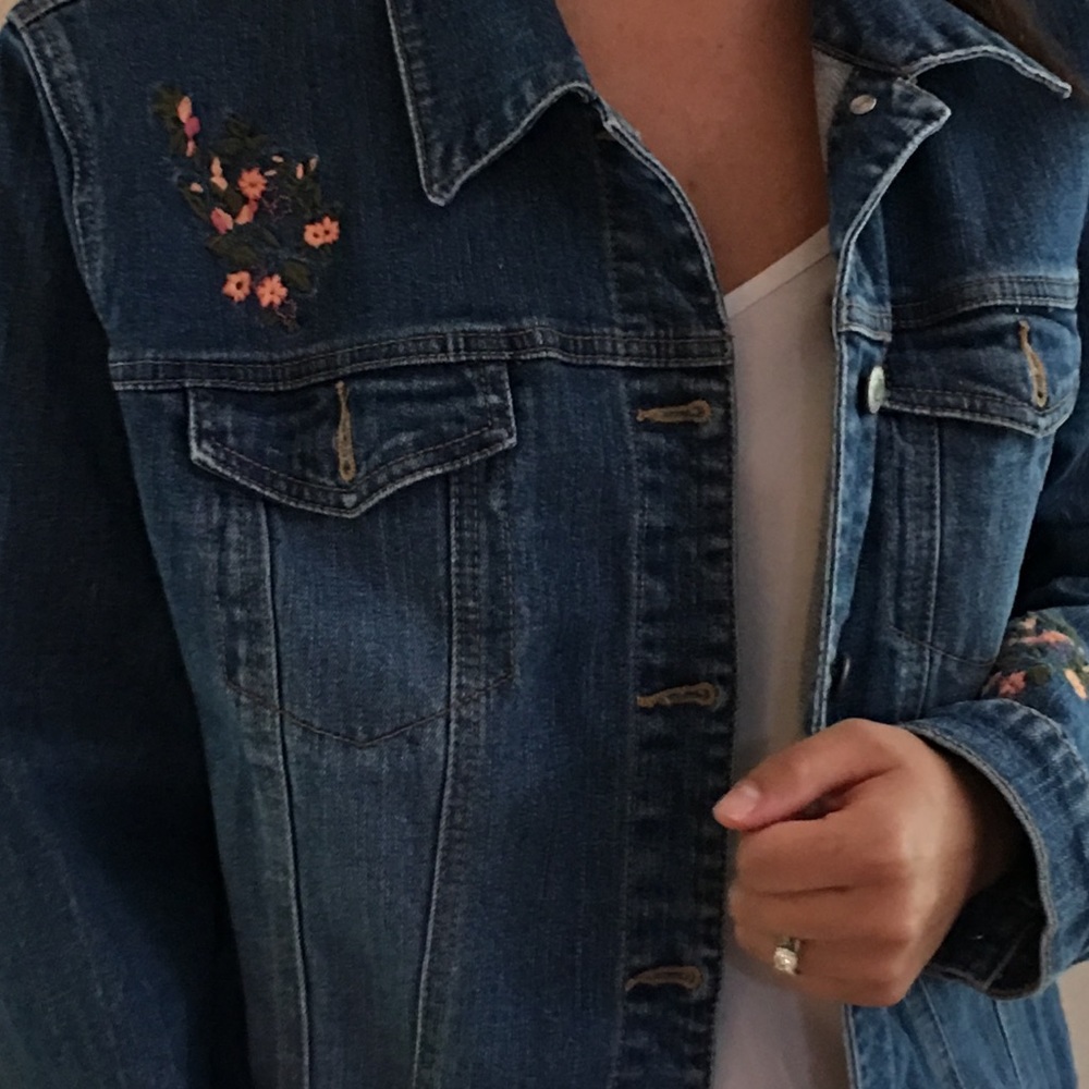 Denim jacket - Picture 2 of 3