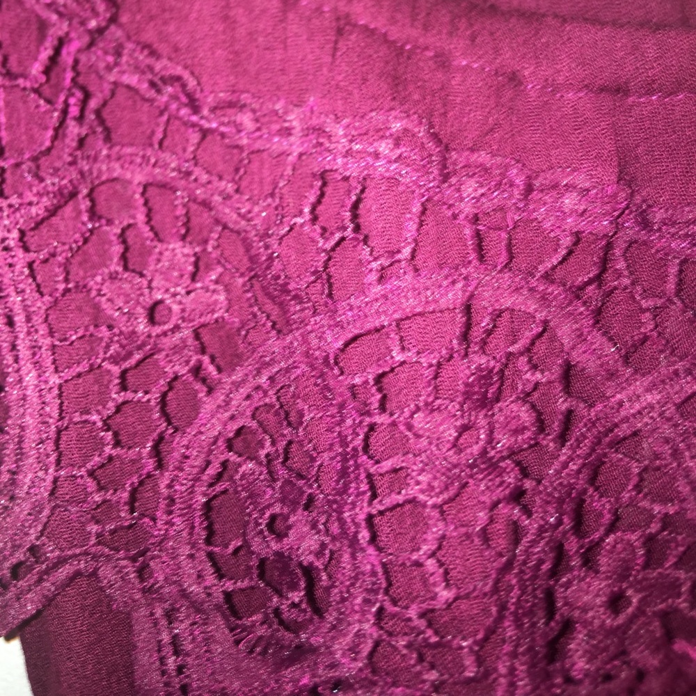 Burgundy off the shoulder crop blouse - Picture 3 of 5