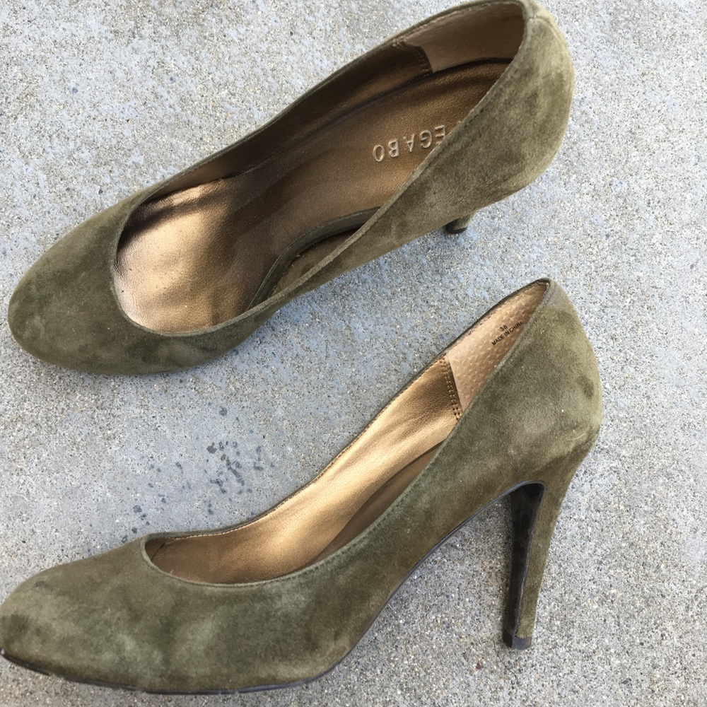 Pegabo full suede heels - elegant and unique