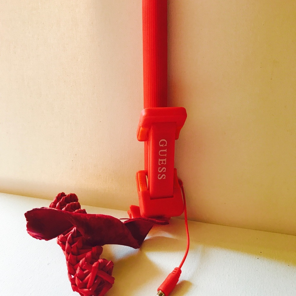 Guess selfie stick