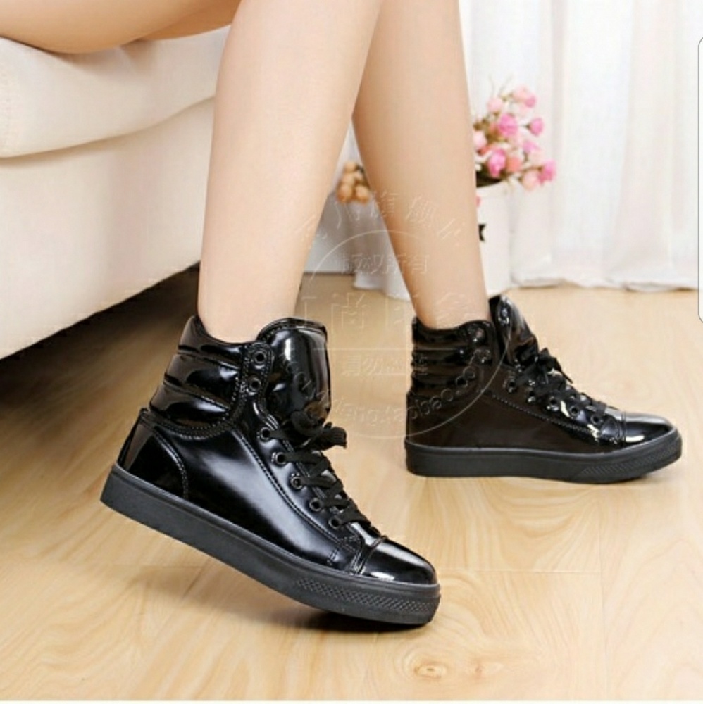 Casual Shoes