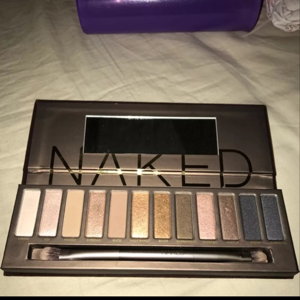 UB Naked Pallet 1