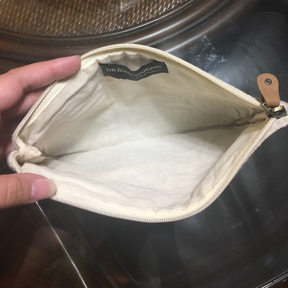 Colorblock Cosmetic Pouch - Picture 4 of 4