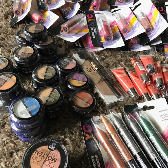 Makeup set - Picture 8 of 8