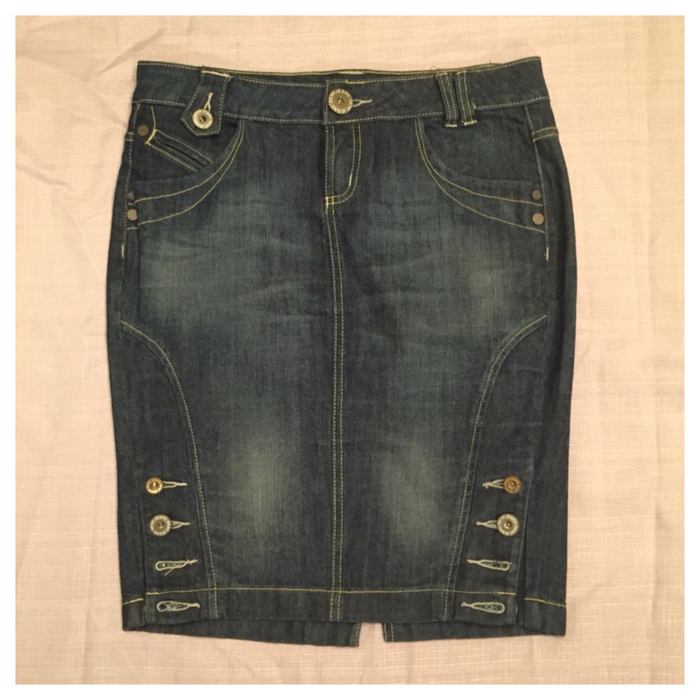 DKNY denim jean pencil skirt