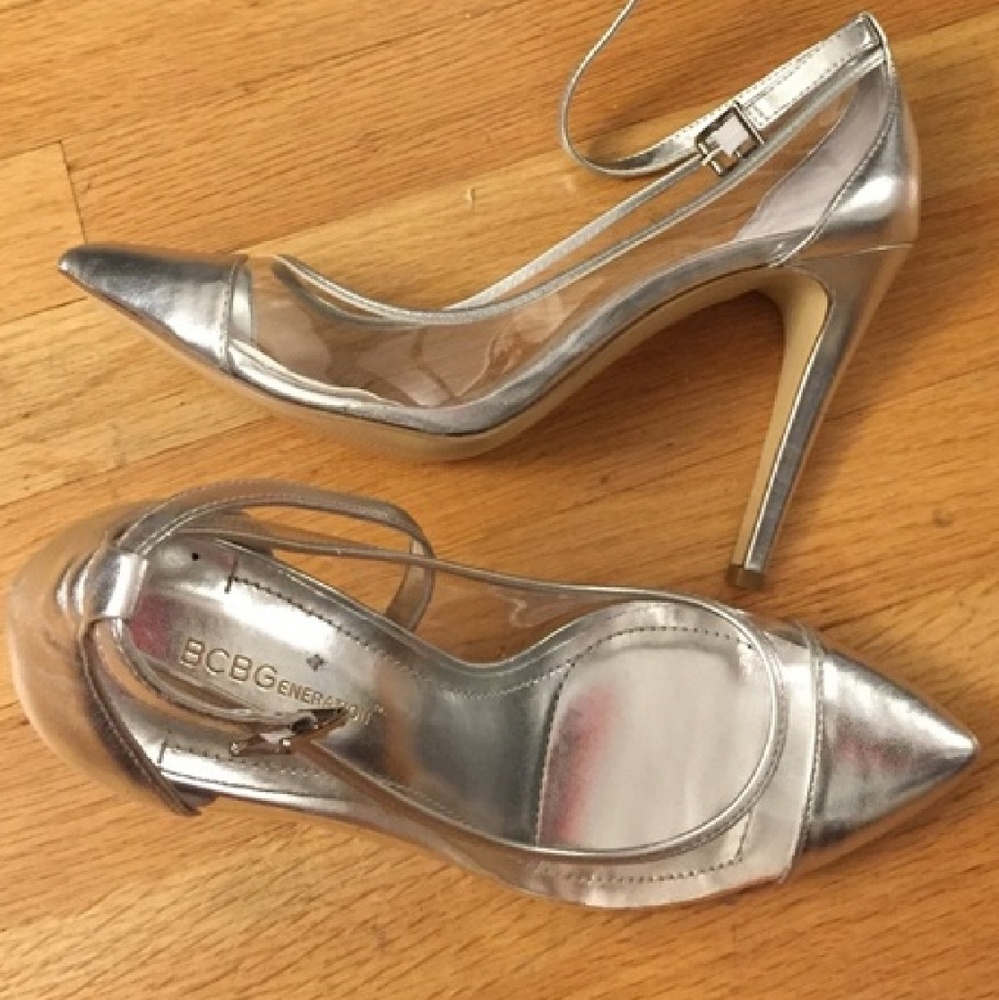 BCBG silver heel 8.5