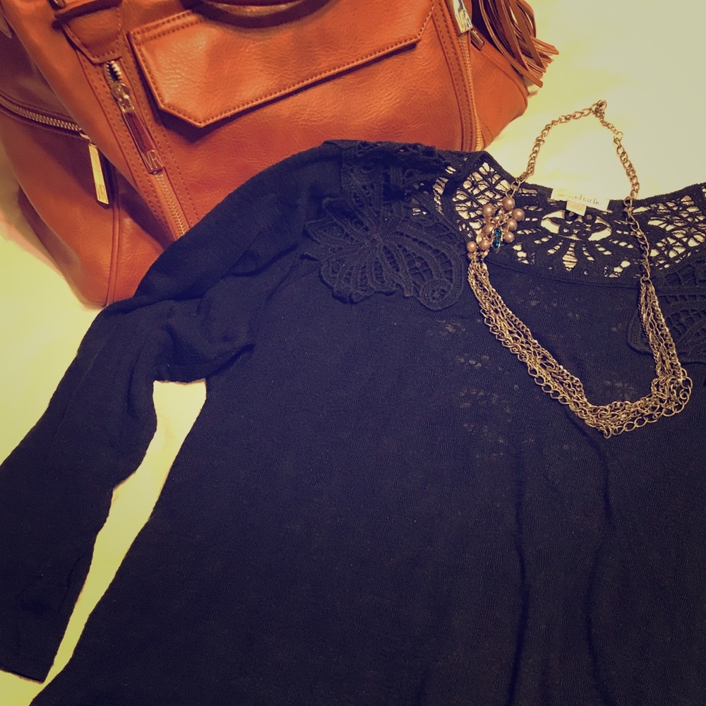 3/4 Sleeve Crochet Detailed Light Tunic