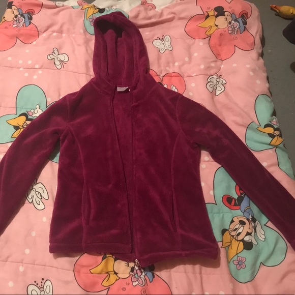 A purple fuzzy jacket - Picture 1 of 4