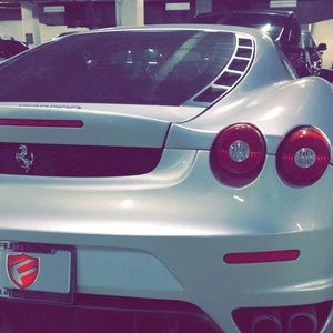 Meet your Posher, Hugo